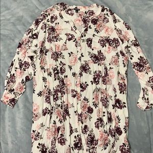 Torrid Floral top. Size 4